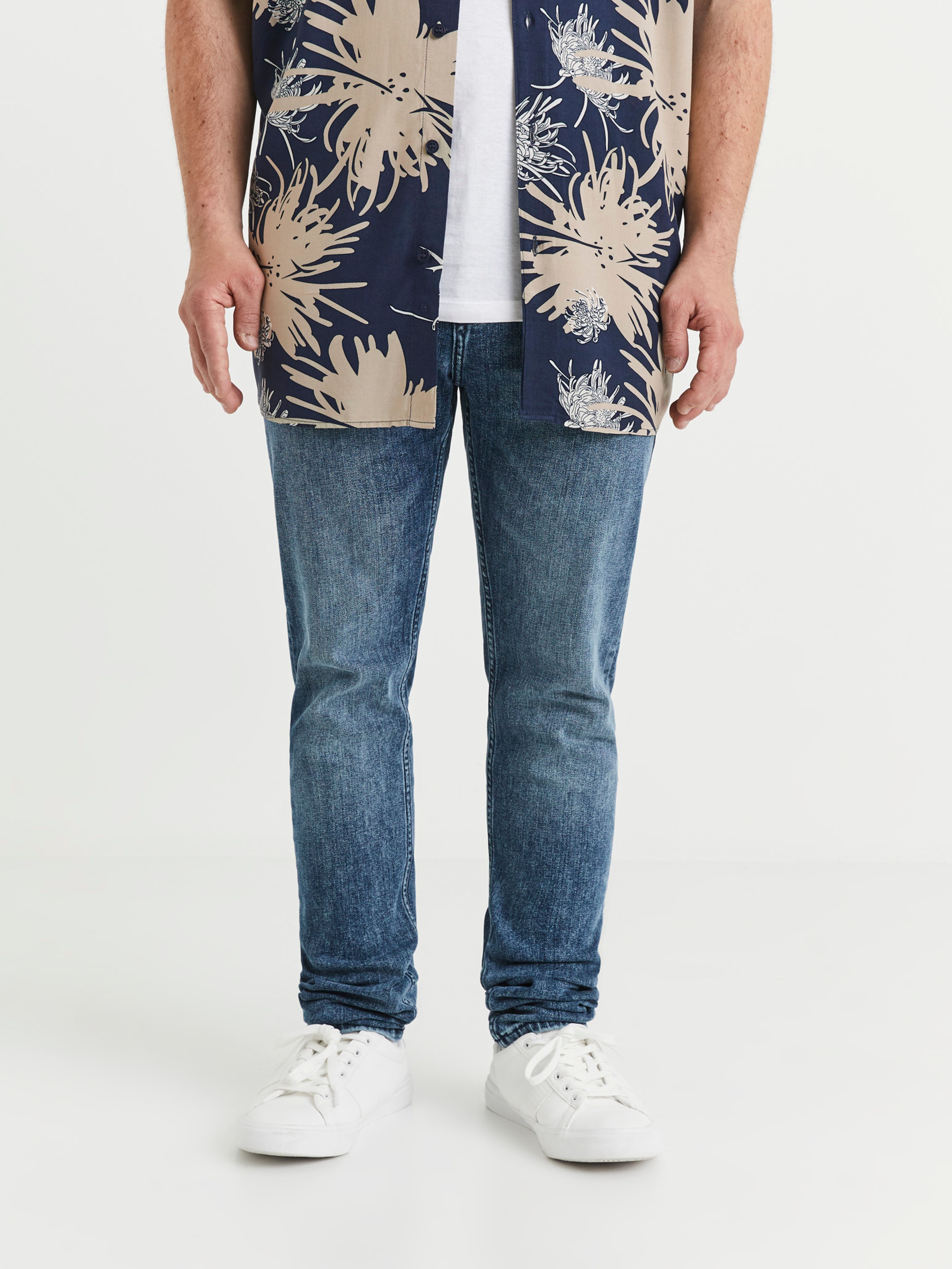 Džínsy C25 Voslue slim