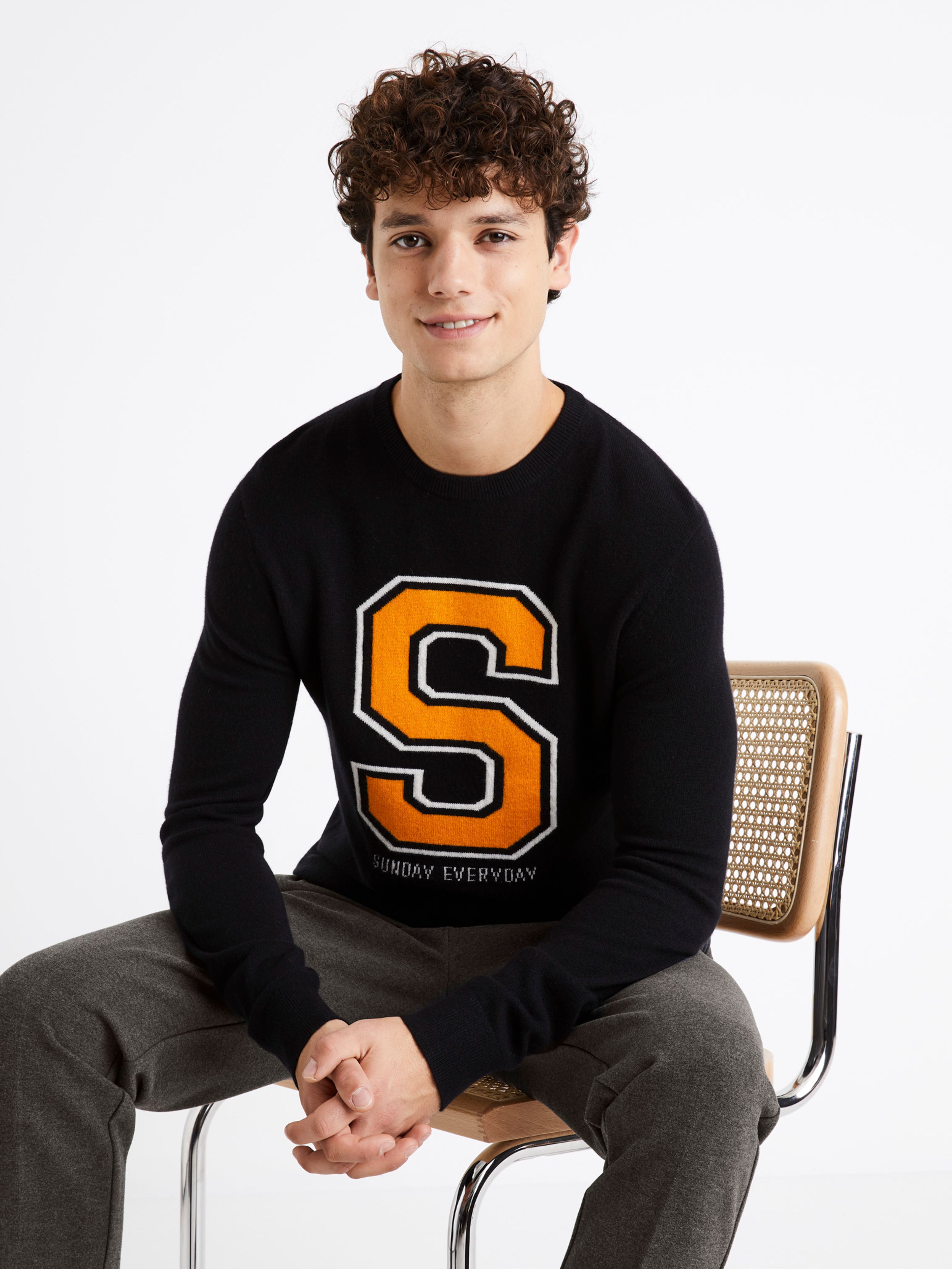 Vlnený sveter Cenormal