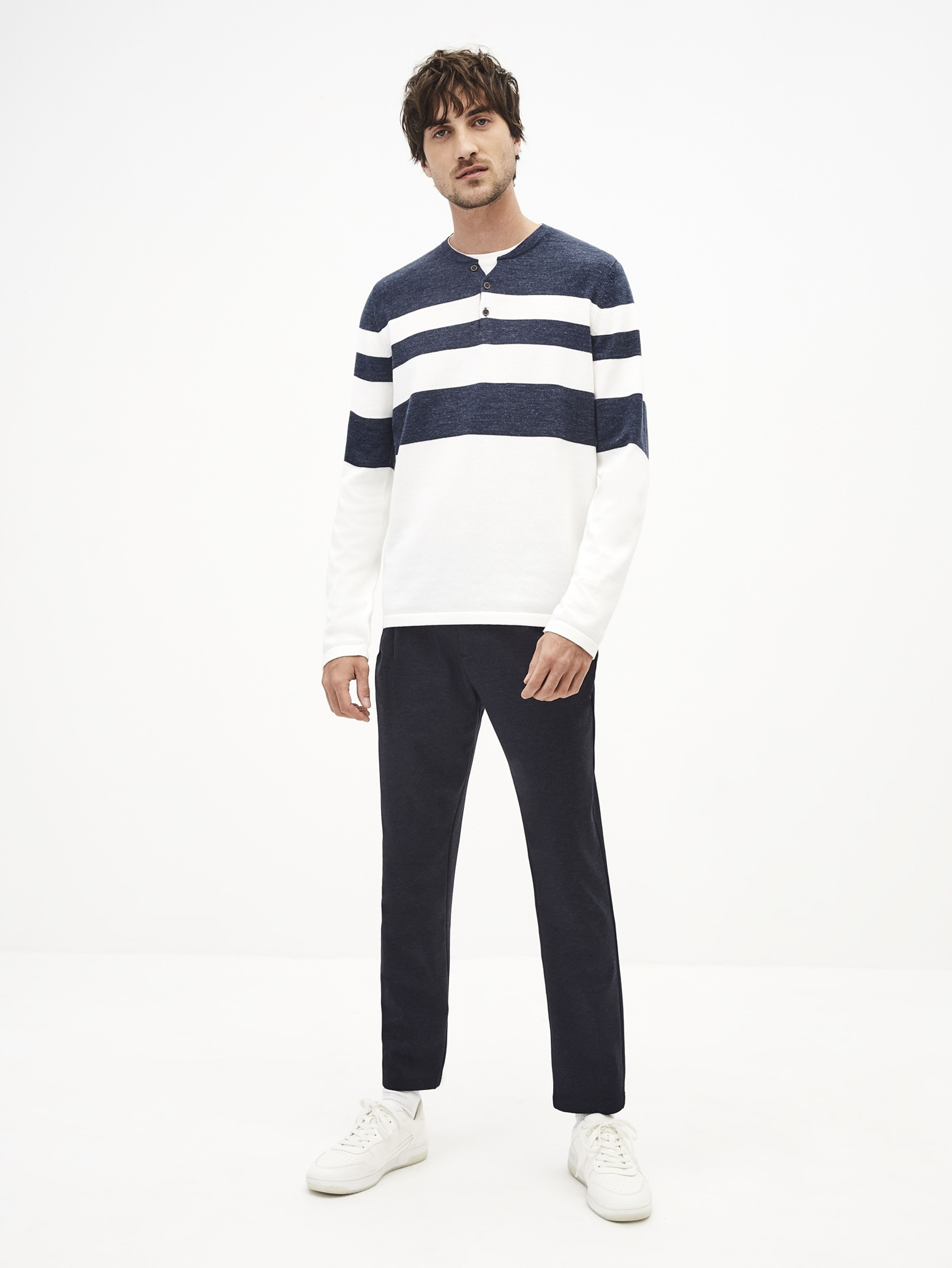 Pruhovaný svetr Techillray