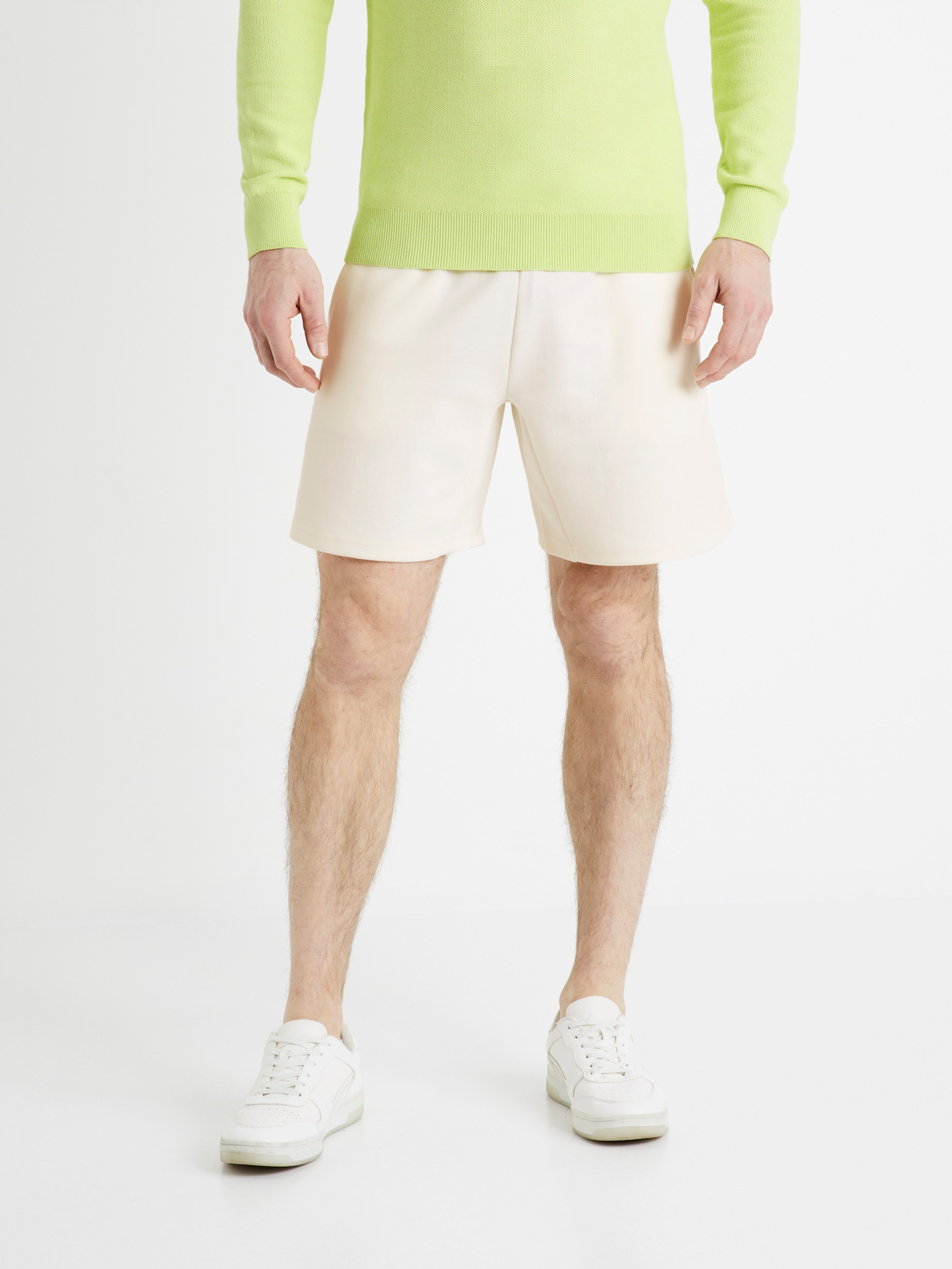 Teplákové kraťasy Donewshort